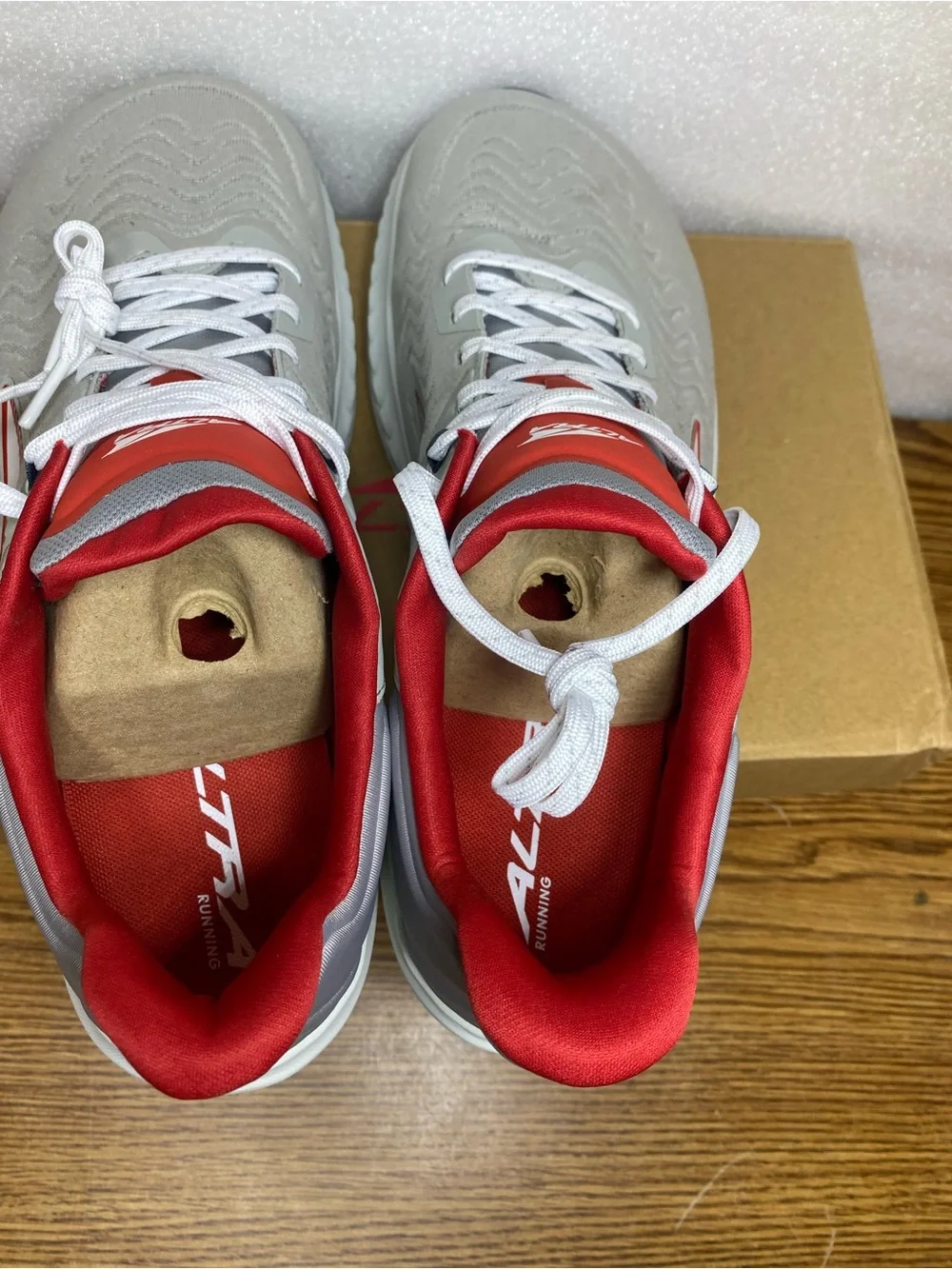 Altra Torin 7 Gray Red Men’s Size 12 Athletic Running Walking Shoes Sneakers New